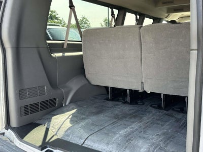 2025 Chevrolet Express Passenger 1LT