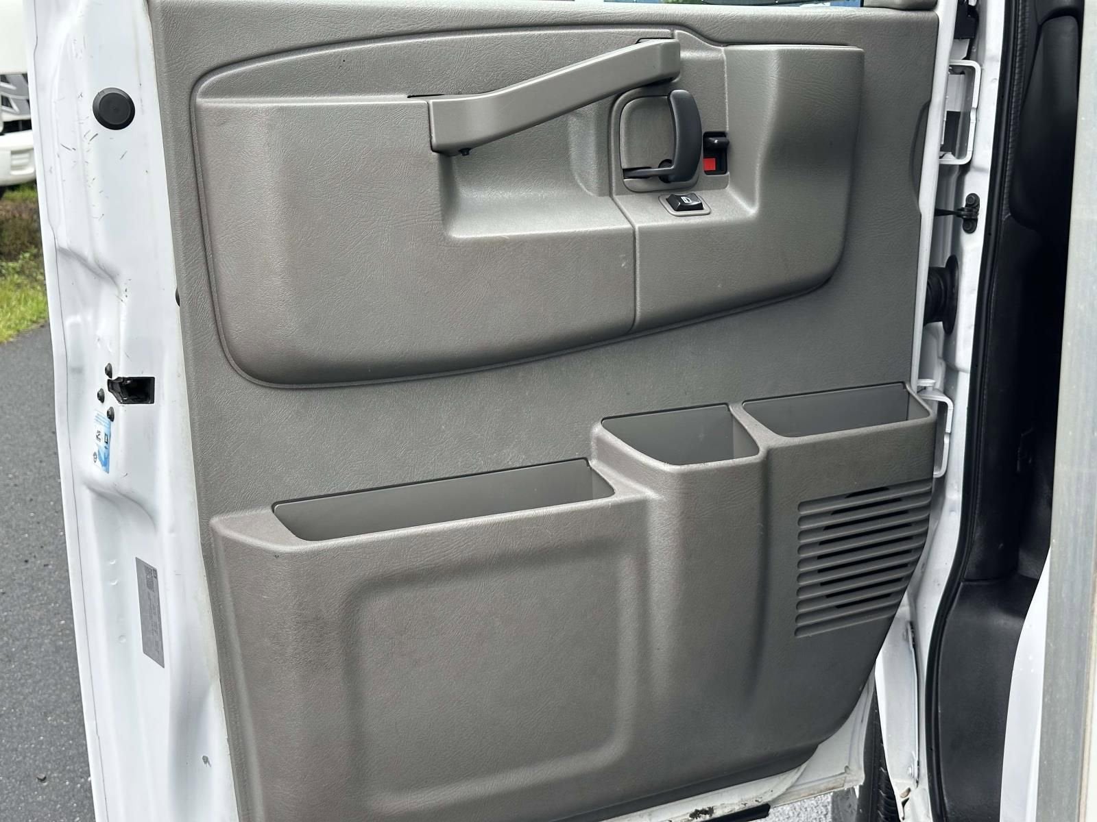 2019 Chevrolet Express Cutaway 3500 VAN RWD 3500 139"