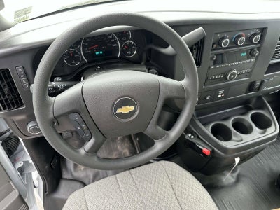 2025 Chevrolet Express Cutaway 3500 1WT