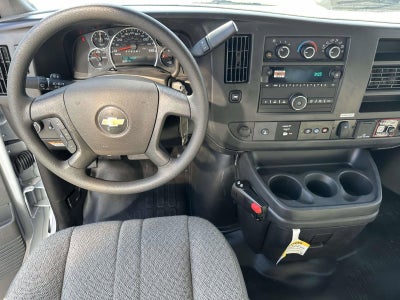 2025 Chevrolet Express Cutaway 3500 1WT