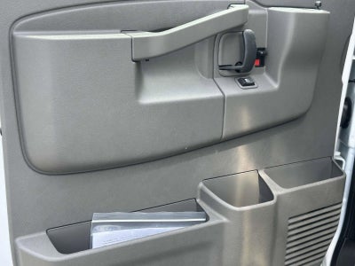 2025 Chevrolet Express Cutaway 3500 1WT