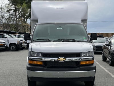 2025 Chevrolet Express Cutaway 3500 1WT
