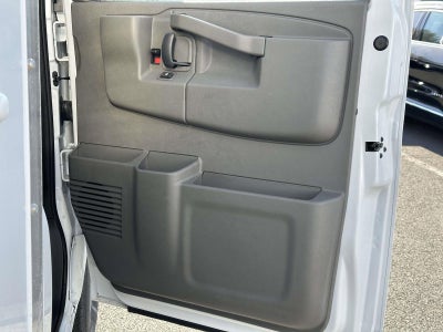 2025 Chevrolet Express Cutaway 3500 1WT