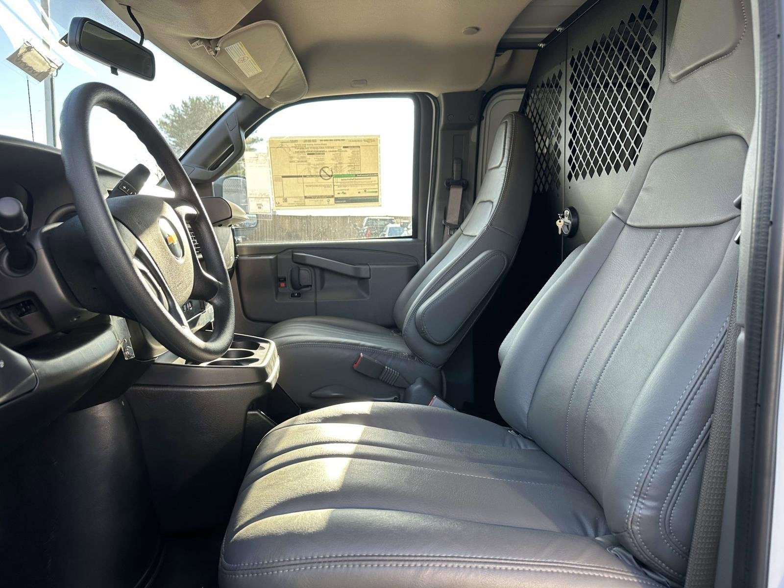 2025 Chevrolet Express Cargo 2500 WT