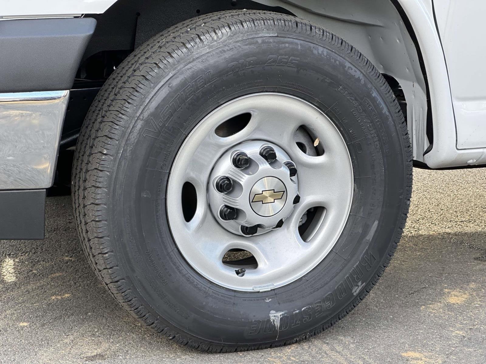 2025 Chevrolet Express Cargo 2500 WT