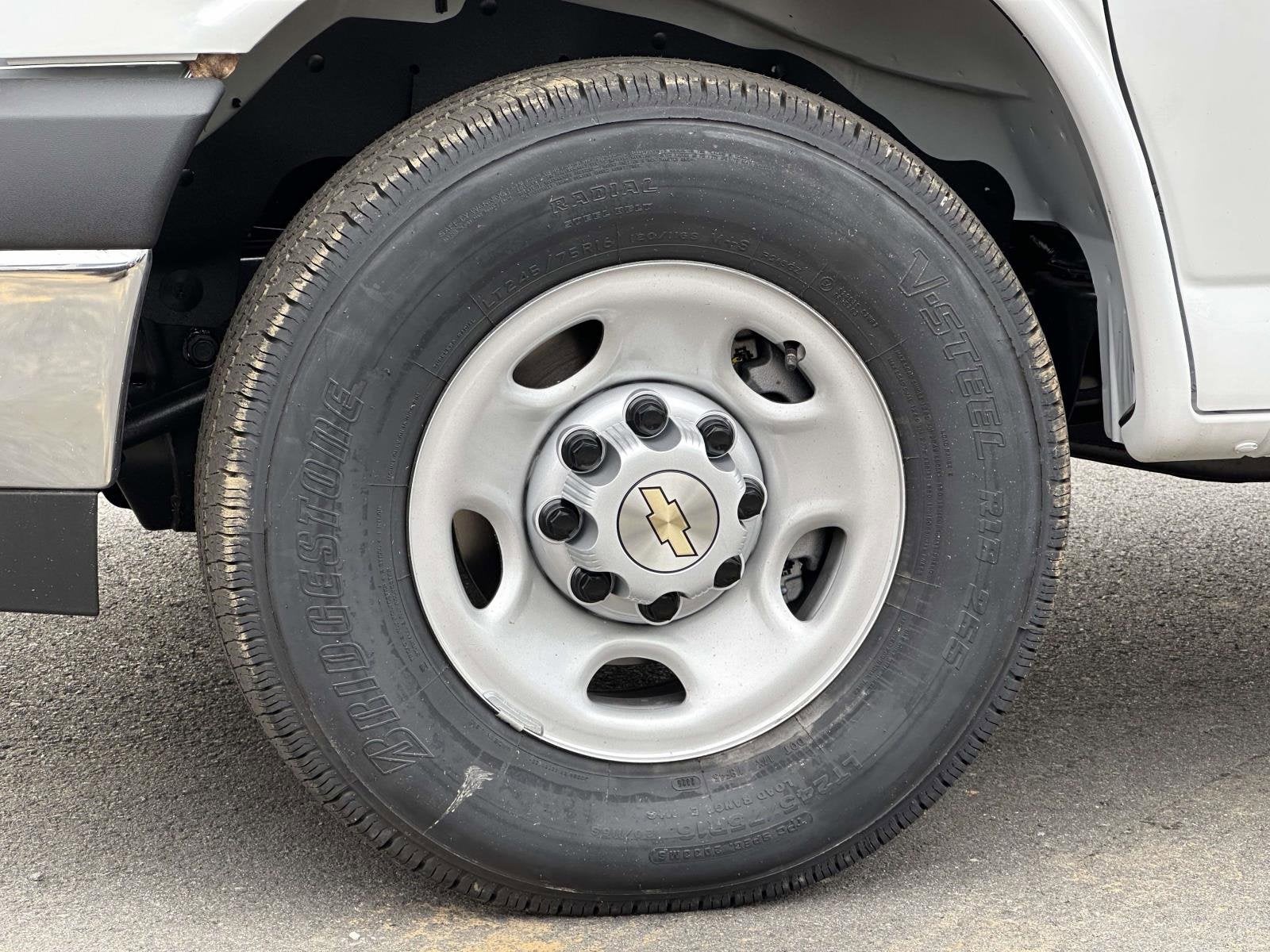 2025 Chevrolet Express Cargo 2500 WT