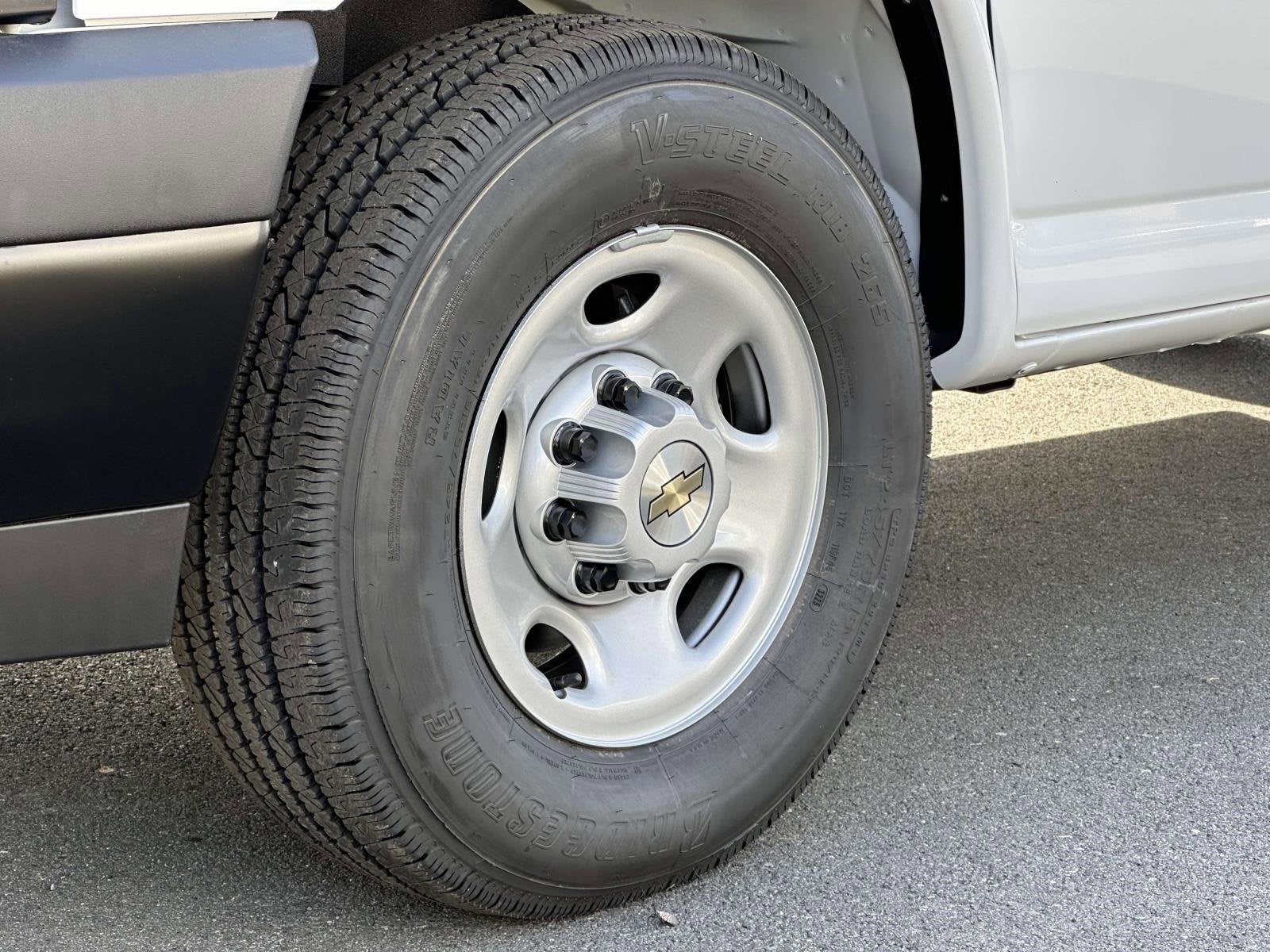 2025 Chevrolet Express Cargo 2500 WT