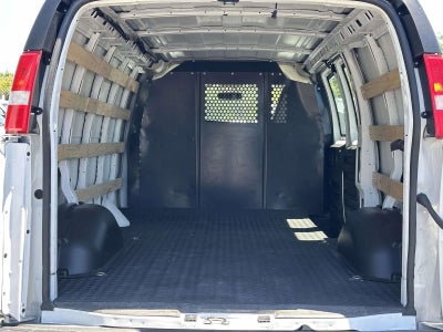 2025 Chevrolet Express Cargo WT