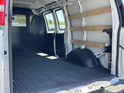 2025 Chevrolet Express Cargo WT
