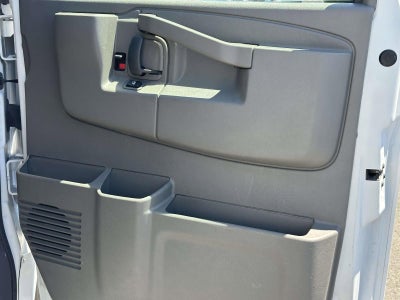 2025 Chevrolet Express Cargo WT