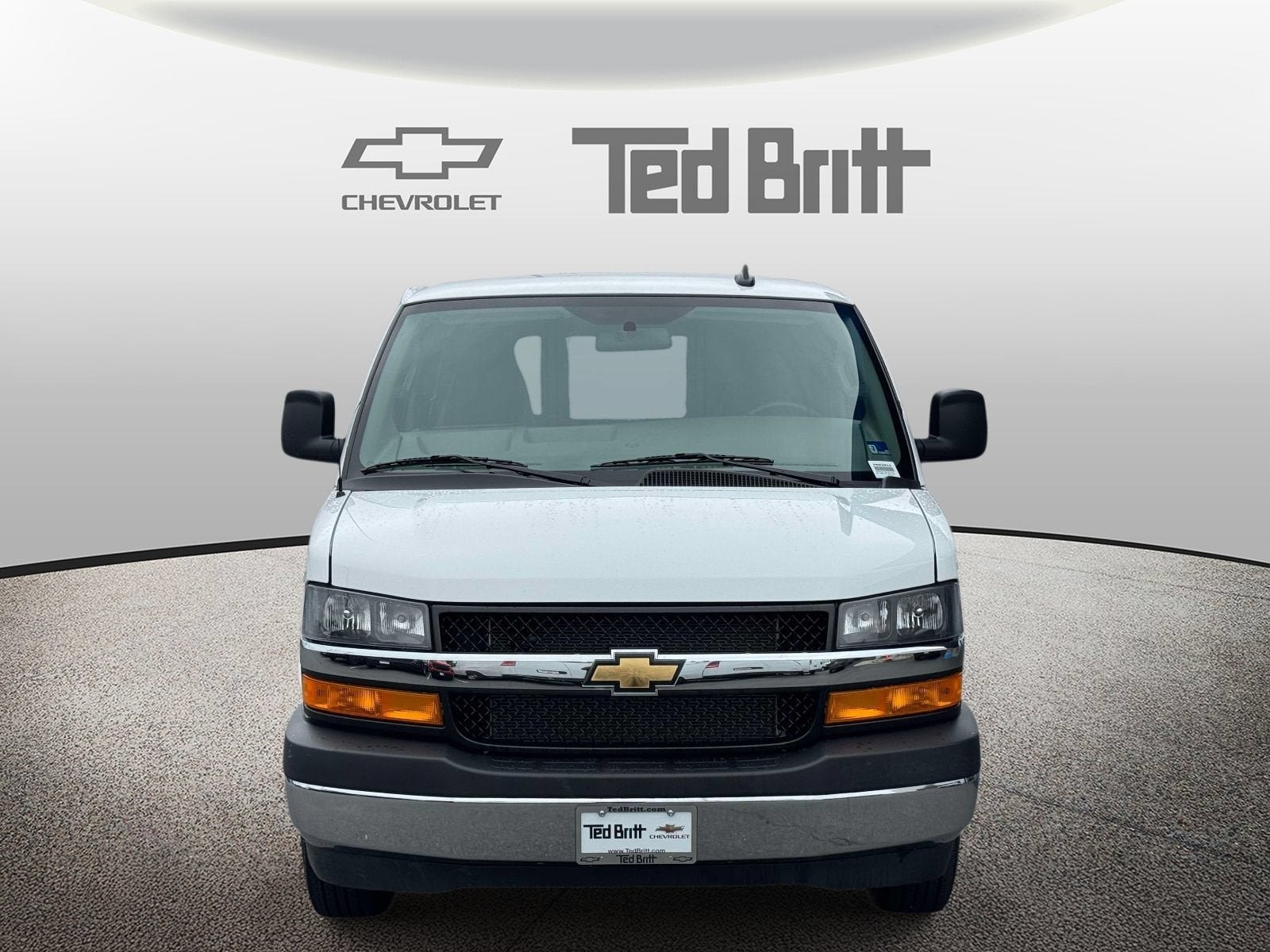 2025 Chevrolet Express Cargo WT