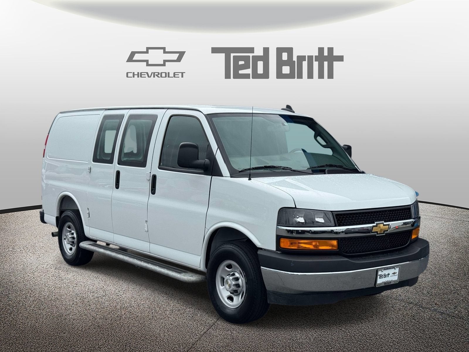 2025 Chevrolet Express Cargo WT