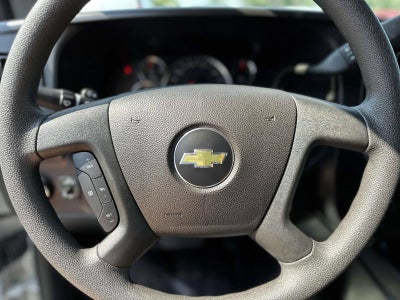 2025 Chevrolet Express Cargo WT