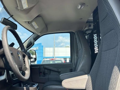2025 Chevrolet Express Cargo WT