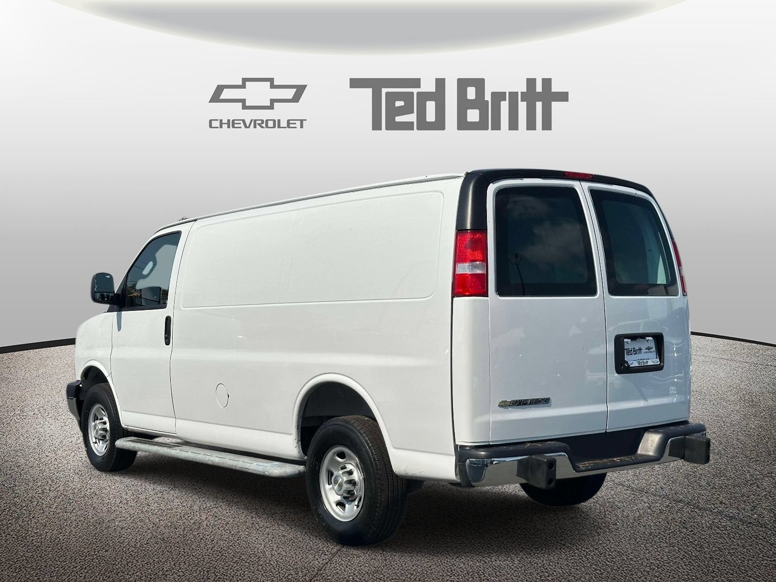 2025 Chevrolet Express Cargo WT