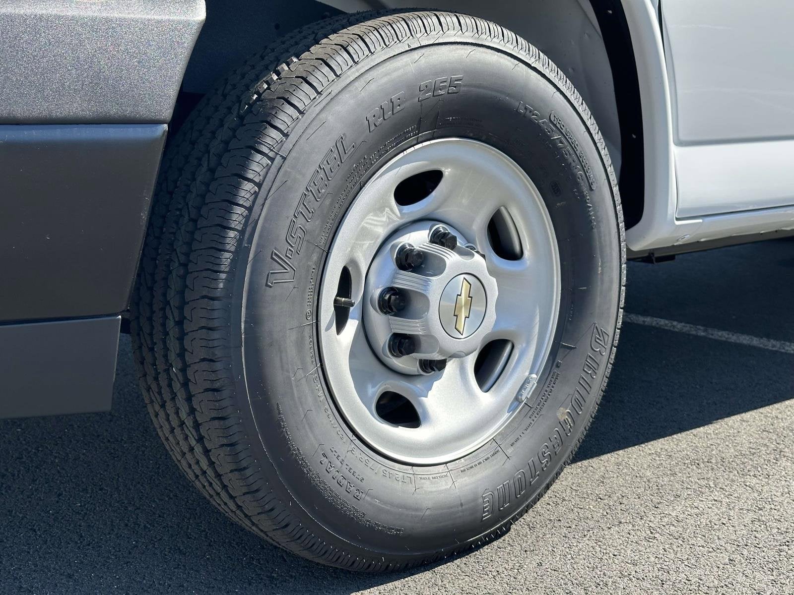 2025 Chevrolet Express Cargo 2500 WT