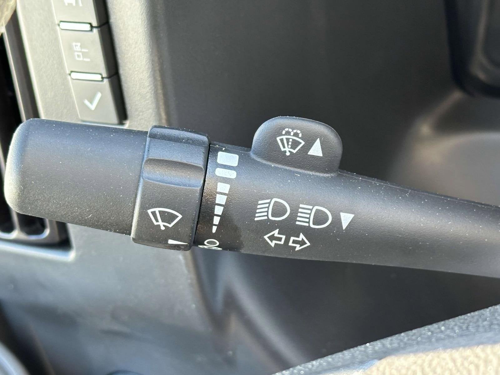 2025 Chevrolet Express Cargo 3500 WT