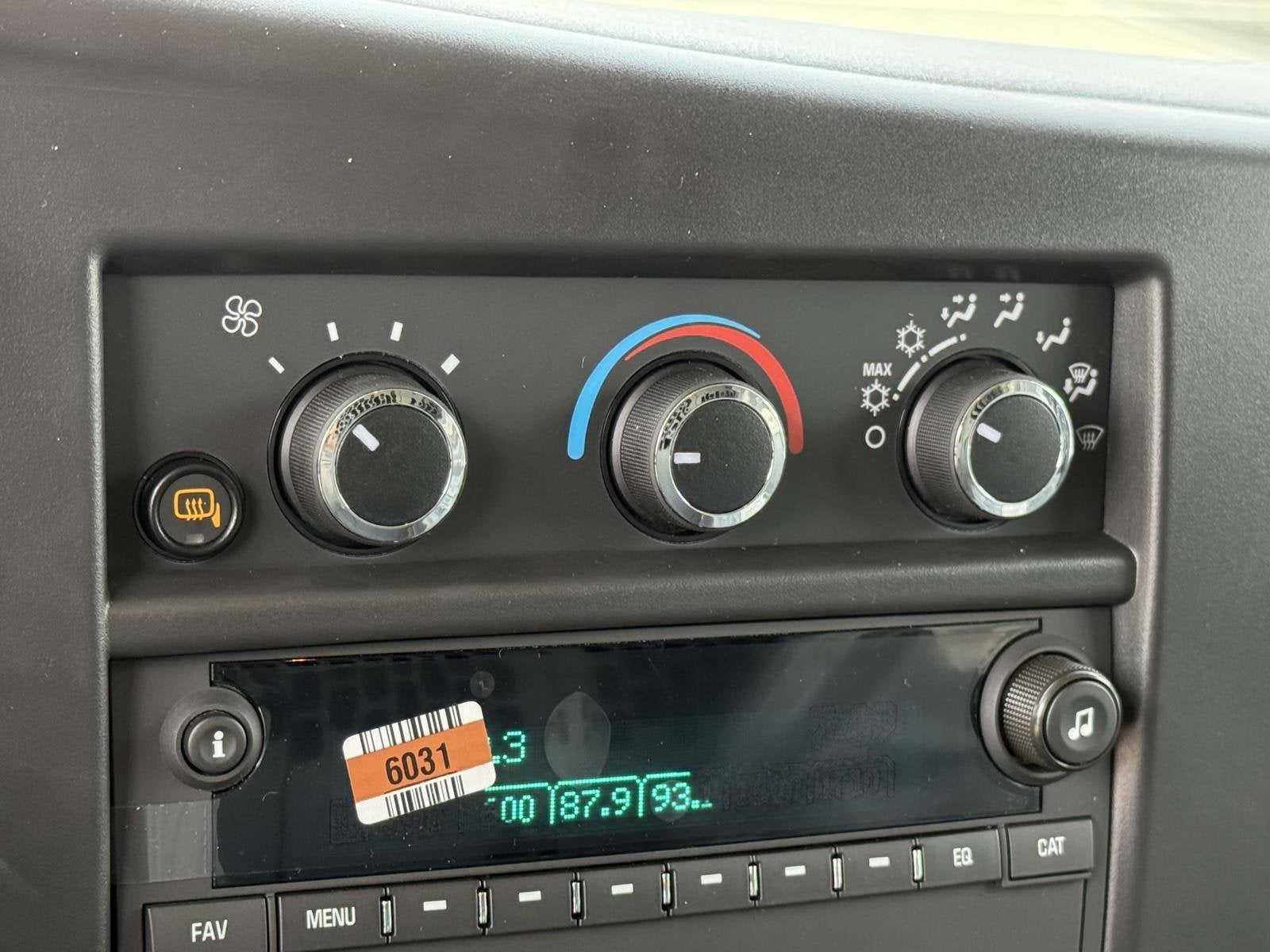 2025 Chevrolet Express Cargo 3500 WT