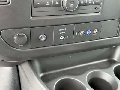 2025 Chevrolet Express Cargo 3500 WT