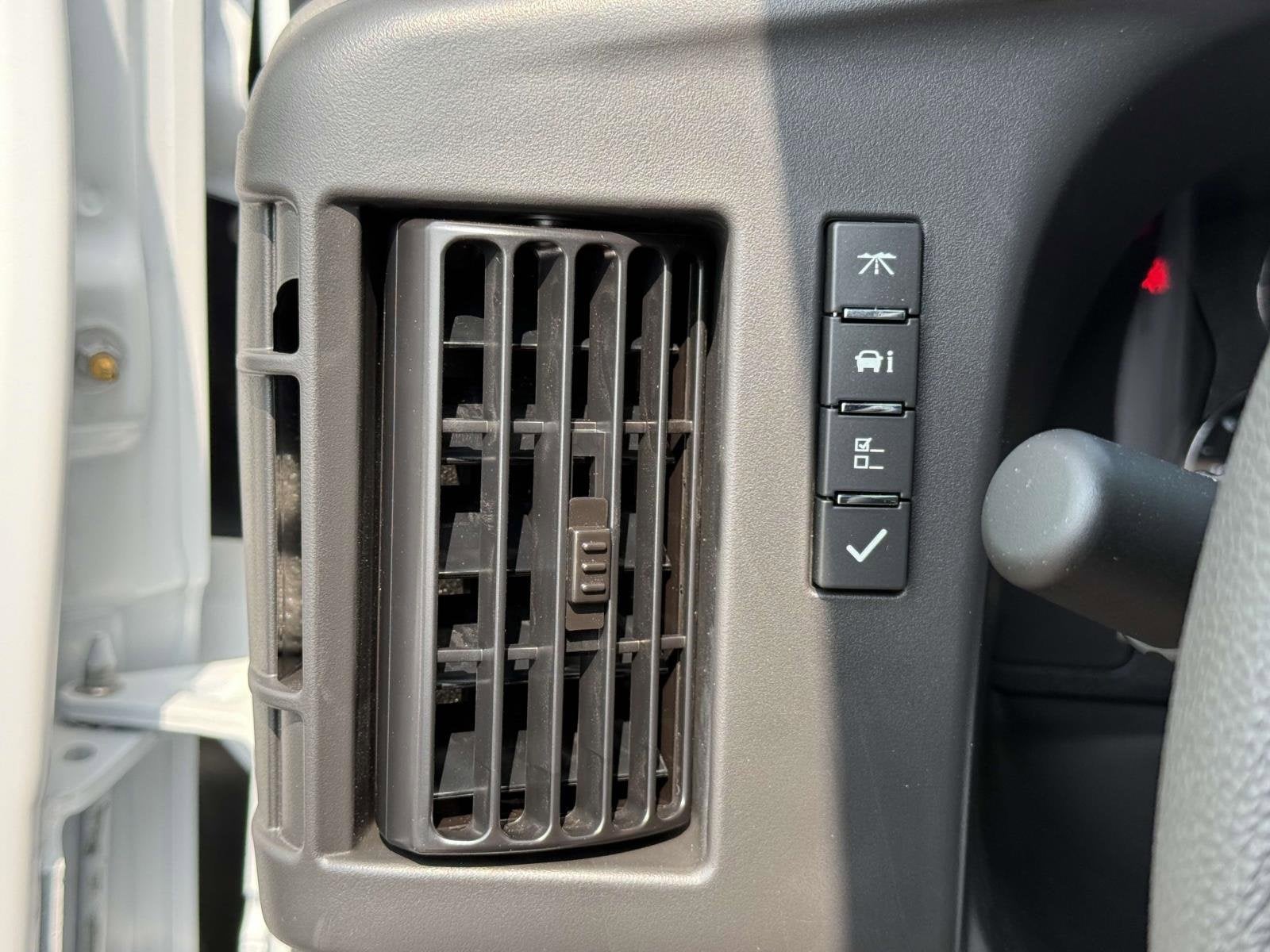 2025 Chevrolet Express Cargo 3500 WT