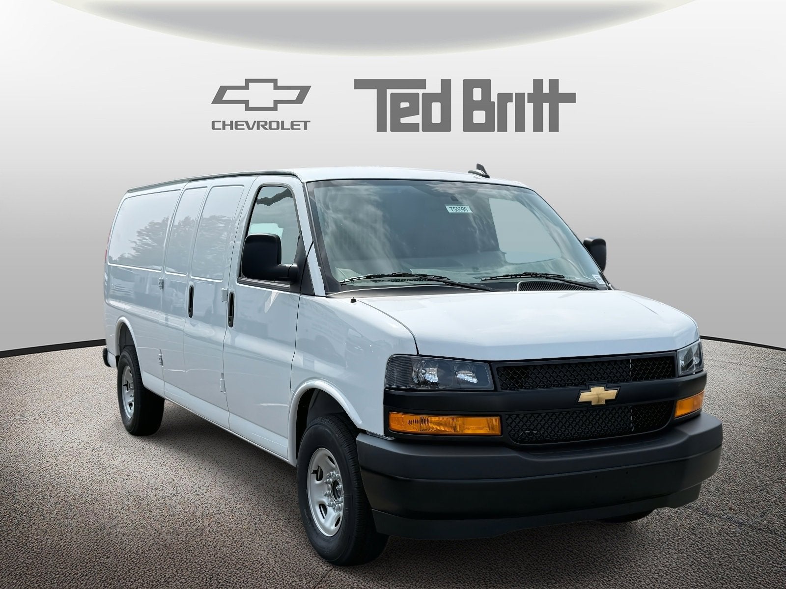 2025 Chevrolet Express Cargo 3500 WT