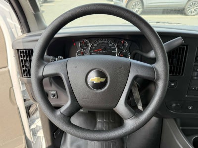 2025 Chevrolet Express Cargo 3500 WT
