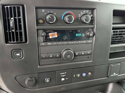 2025 Chevrolet Express Cargo 3500 WT