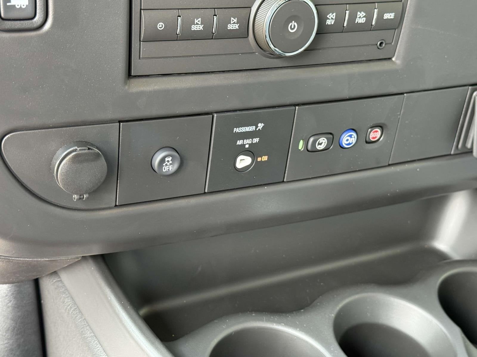 2025 Chevrolet Express Cargo 3500 WT