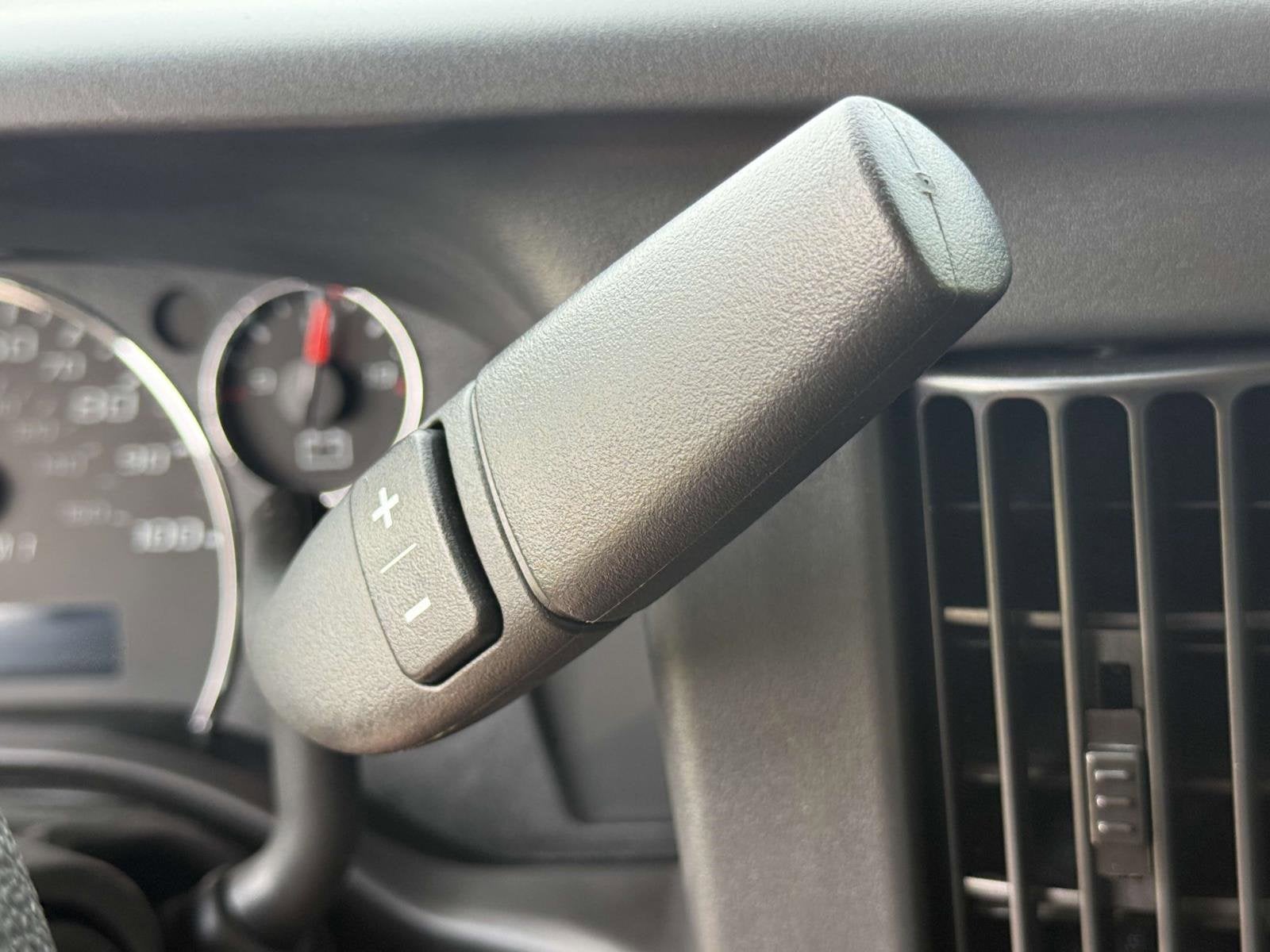 2025 Chevrolet Express Cargo 3500 WT