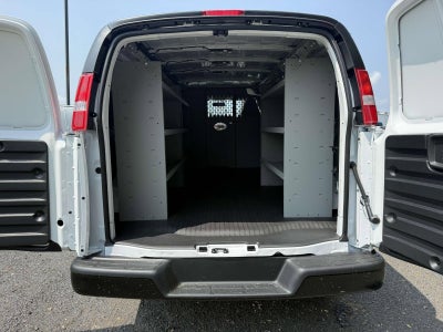 2025 Chevrolet Express Cargo 3500 WT