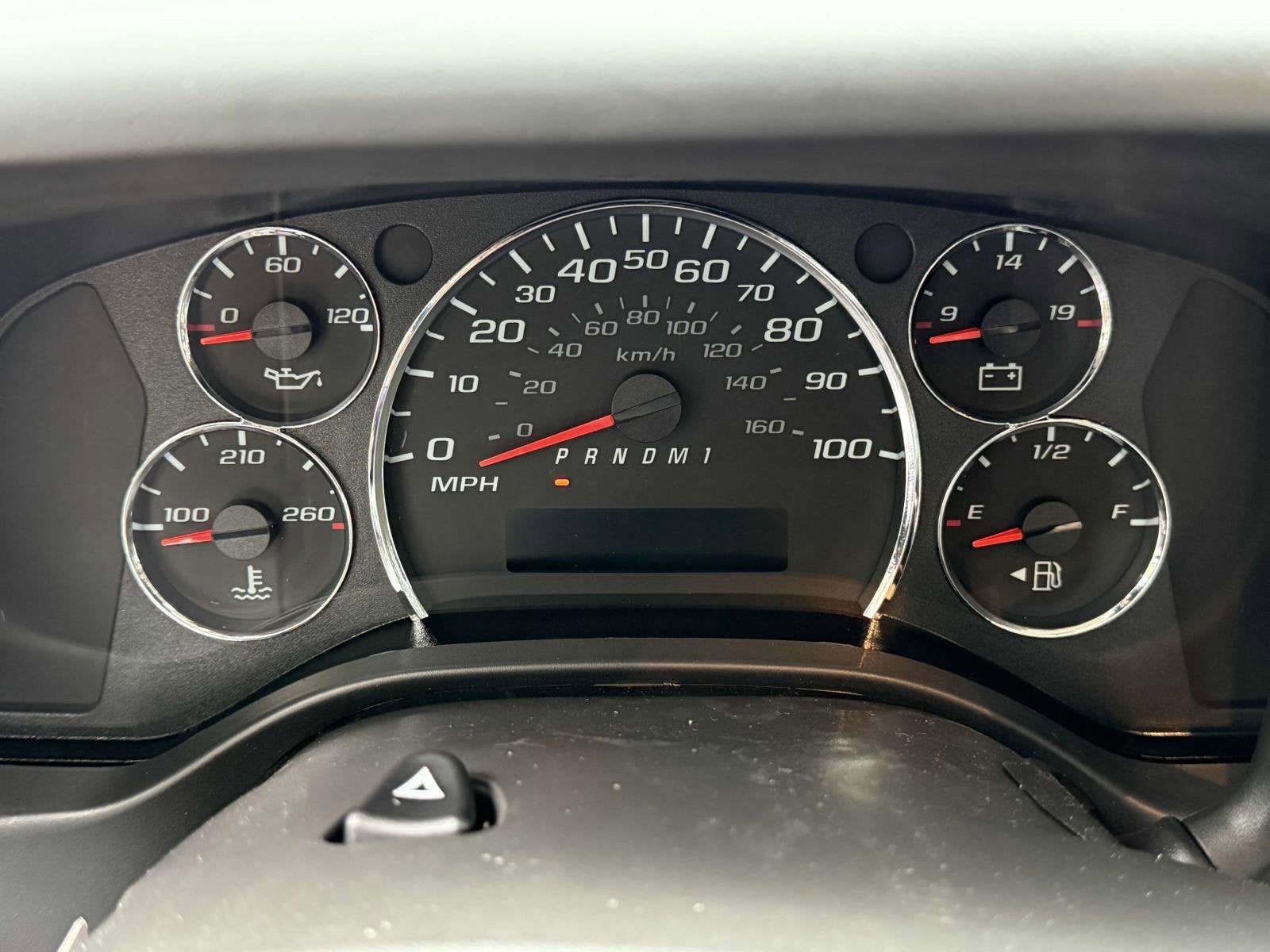 2025 Chevrolet Express Cargo 3500 WT