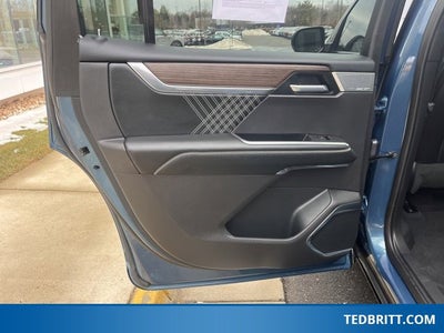 2025 GMC Acadia Denali