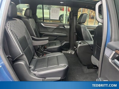 2025 GMC Acadia Denali