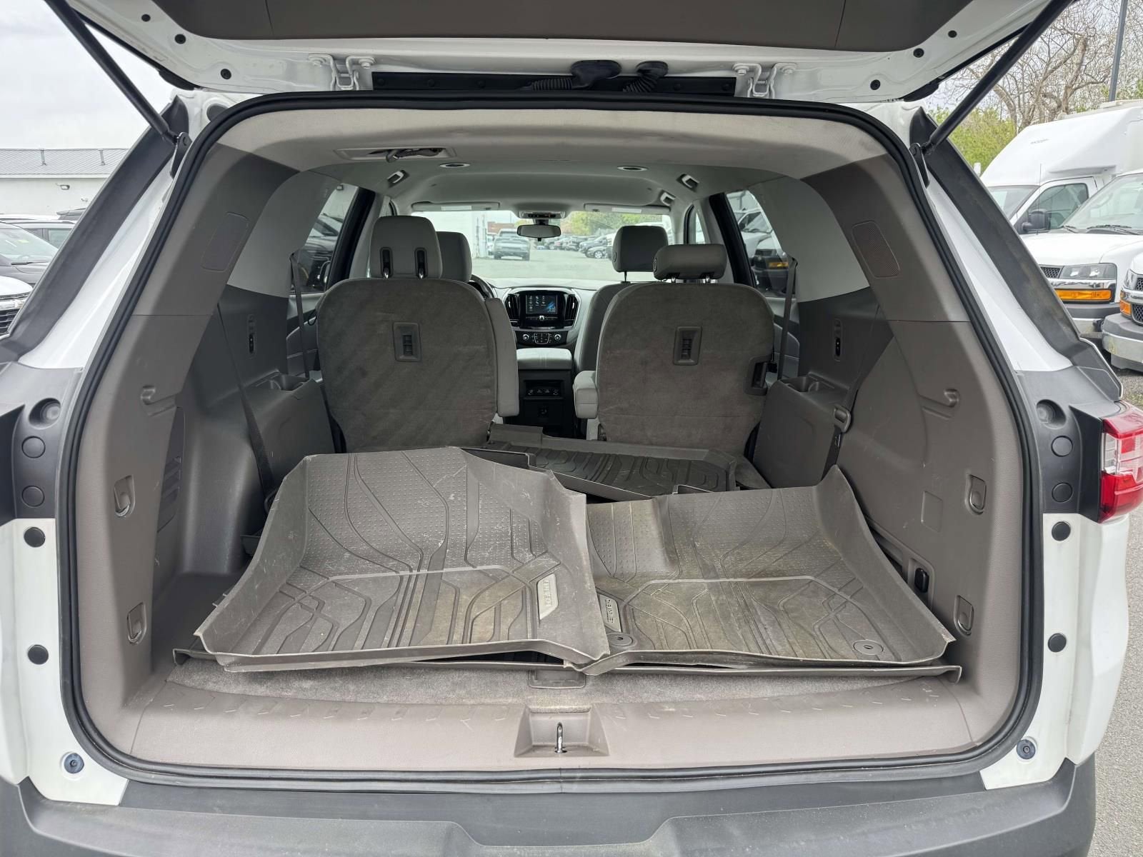 2018 Chevrolet Traverse LT Cloth