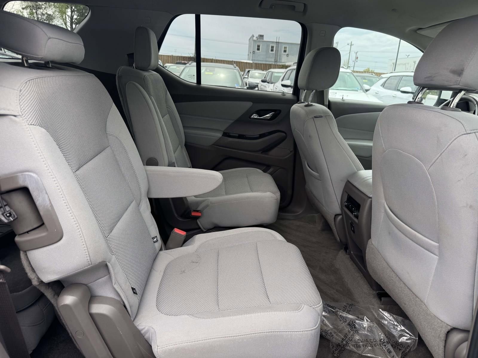 2018 Chevrolet Traverse LT Cloth