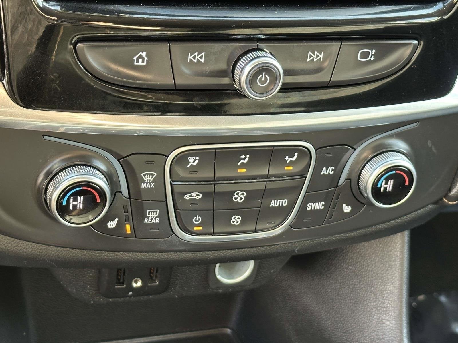 2019 Chevrolet Traverse LT Cloth