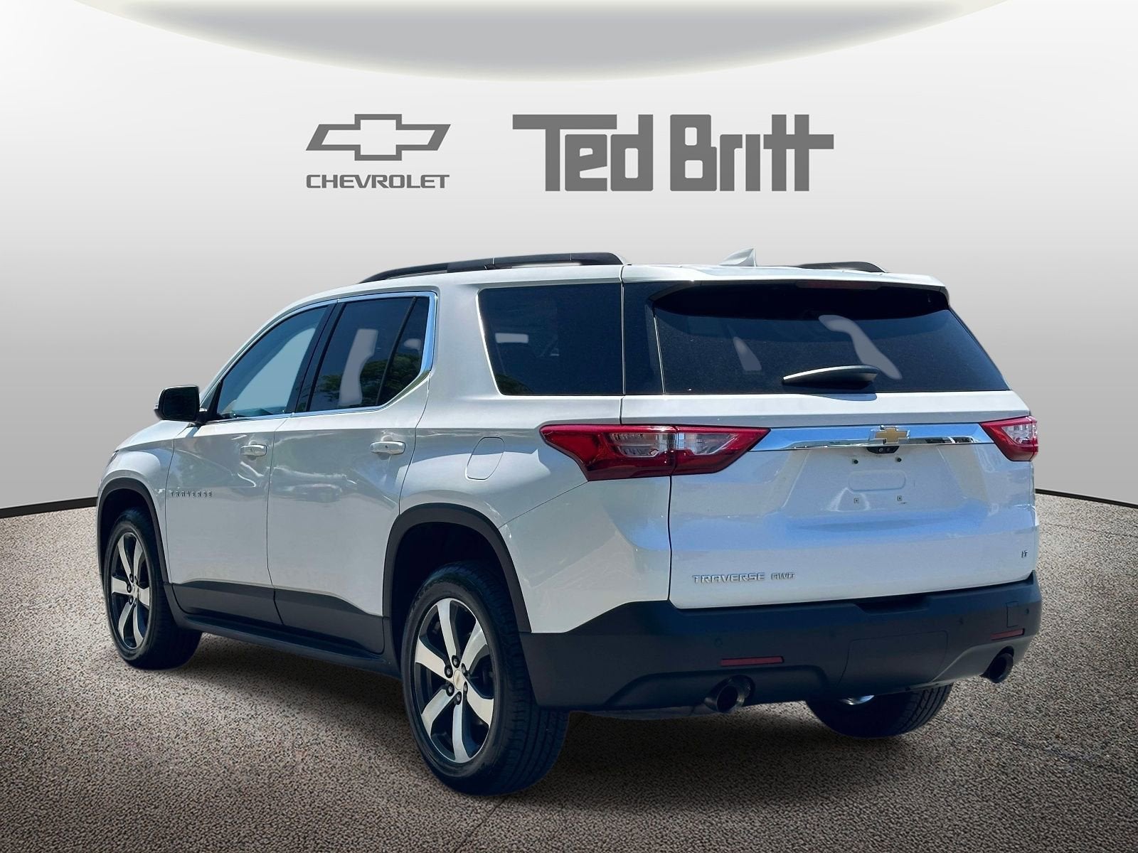 2021 Chevrolet Traverse LT Leather