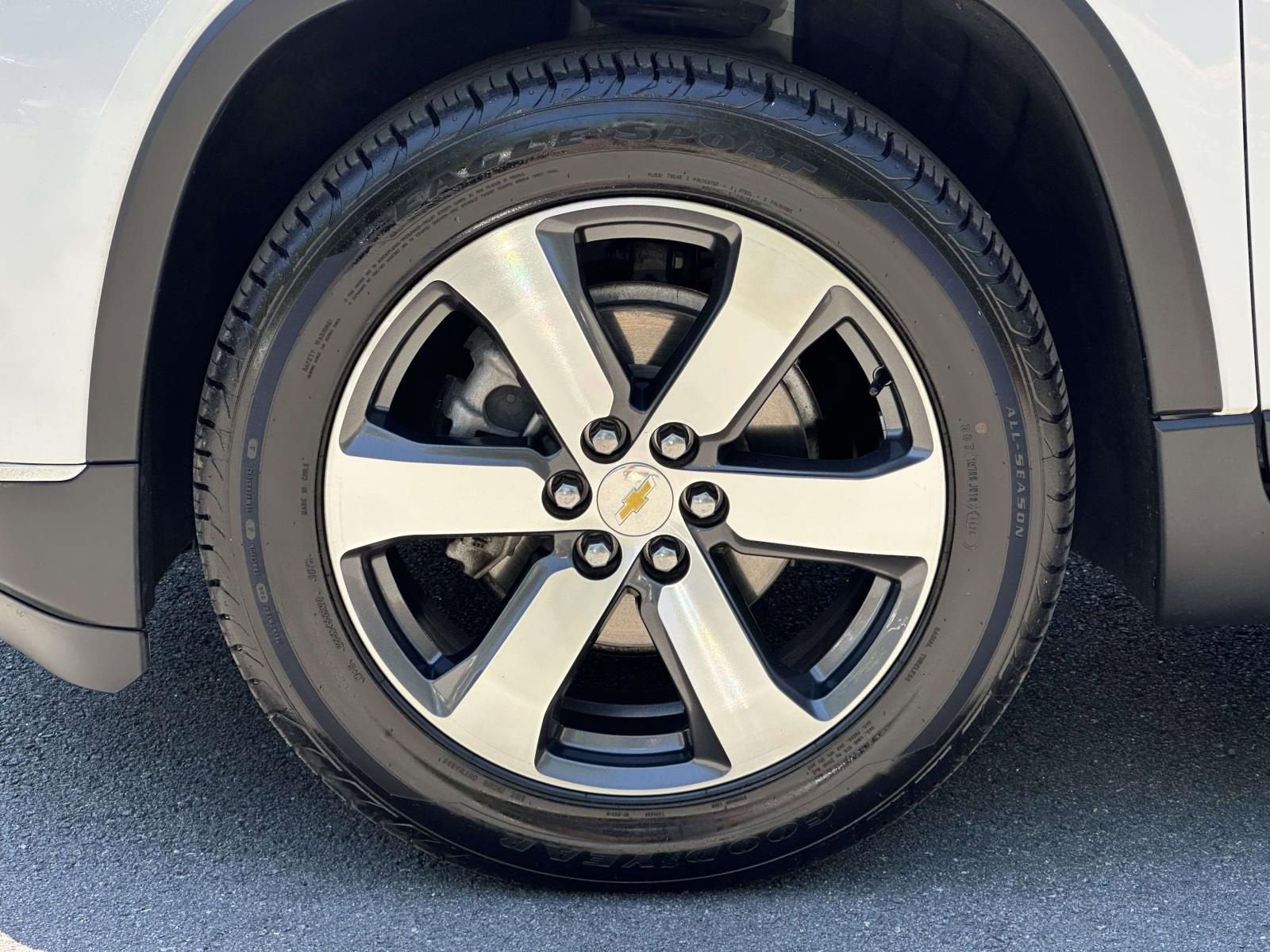 2021 Chevrolet Traverse LT Leather