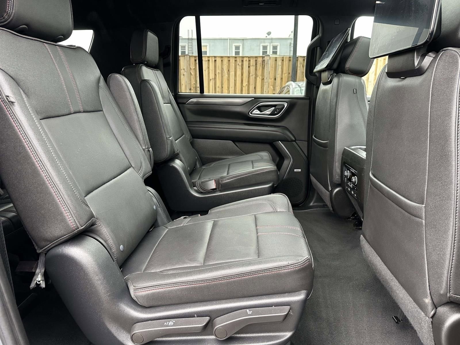2023 Chevrolet Suburban RST