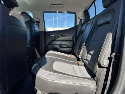 2022 GMC Canyon 4WD AT4 w/Cloth