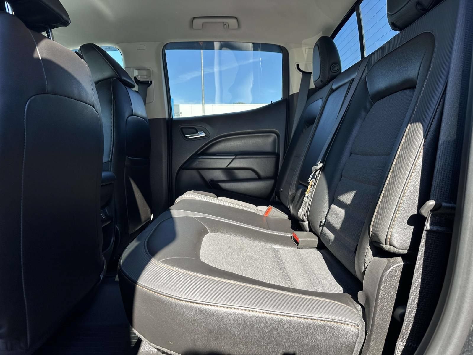 2022 GMC Canyon 4WD AT4 w/Cloth