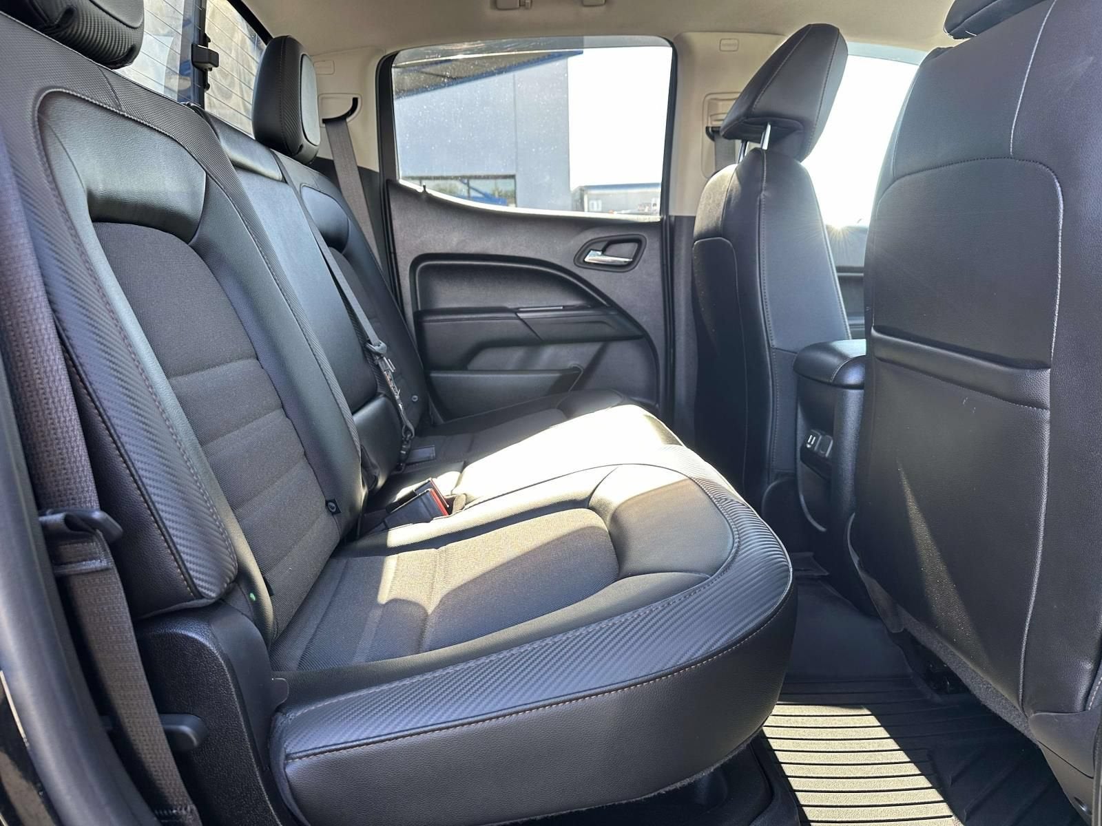 2022 GMC Canyon 4WD AT4 w/Cloth