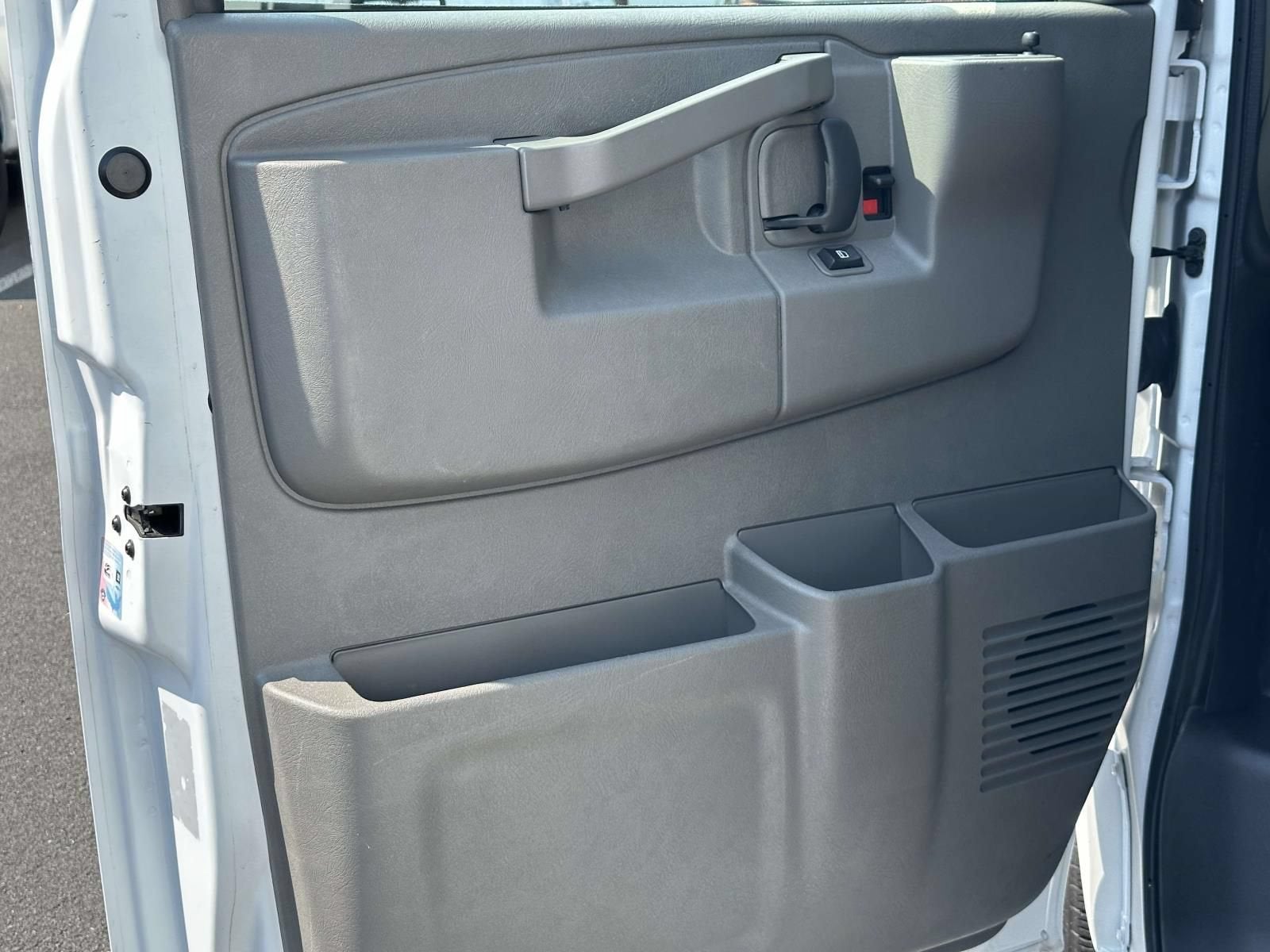 2025 GMC Savana Cargo Work Van