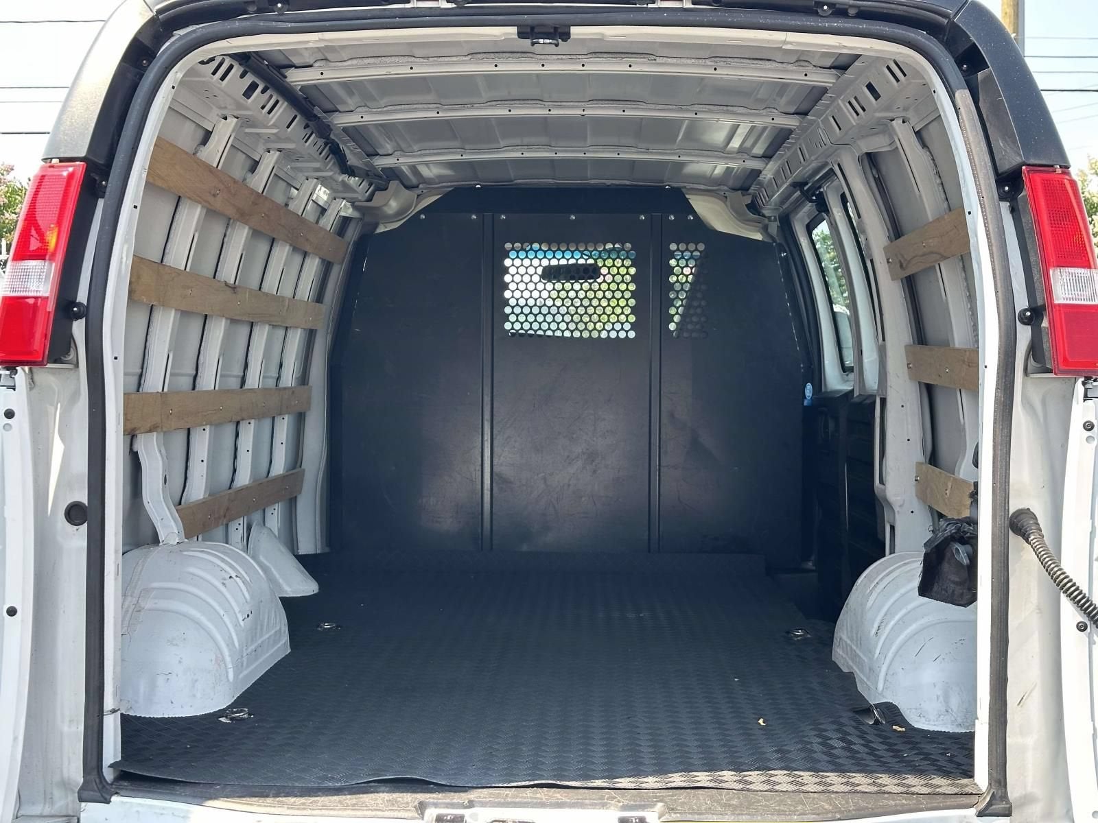 2025 GMC Savana Cargo Work Van