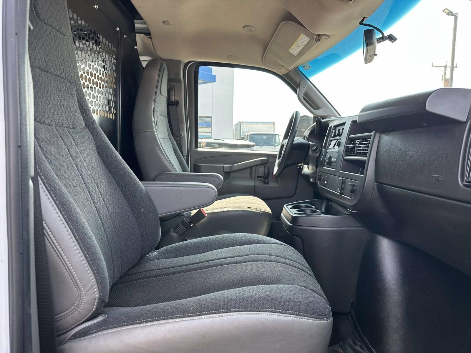 2025 GMC Savana Cargo Work Van