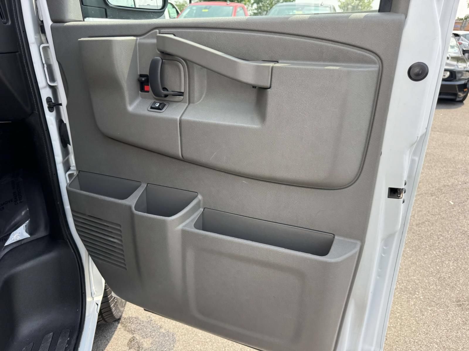 2024 GMC Savana Cargo 2500 Work Van