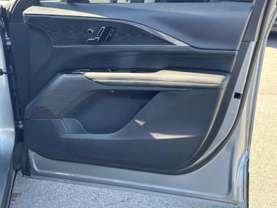 2024 Cadillac LYRIQ Luxury 1