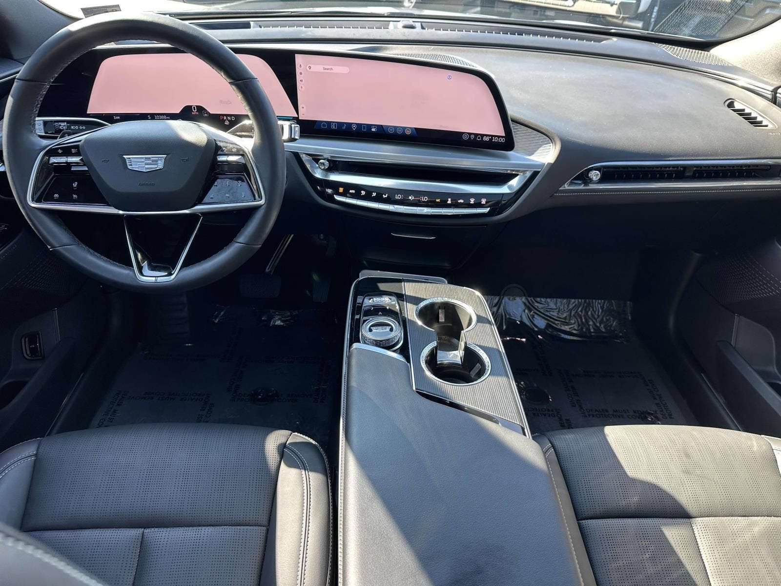 2024 Cadillac LYRIQ Luxury 1