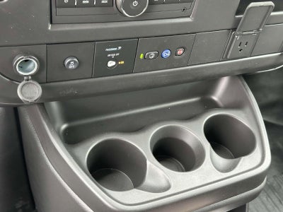 2025 Chevrolet Express Cutaway 3500 1WT