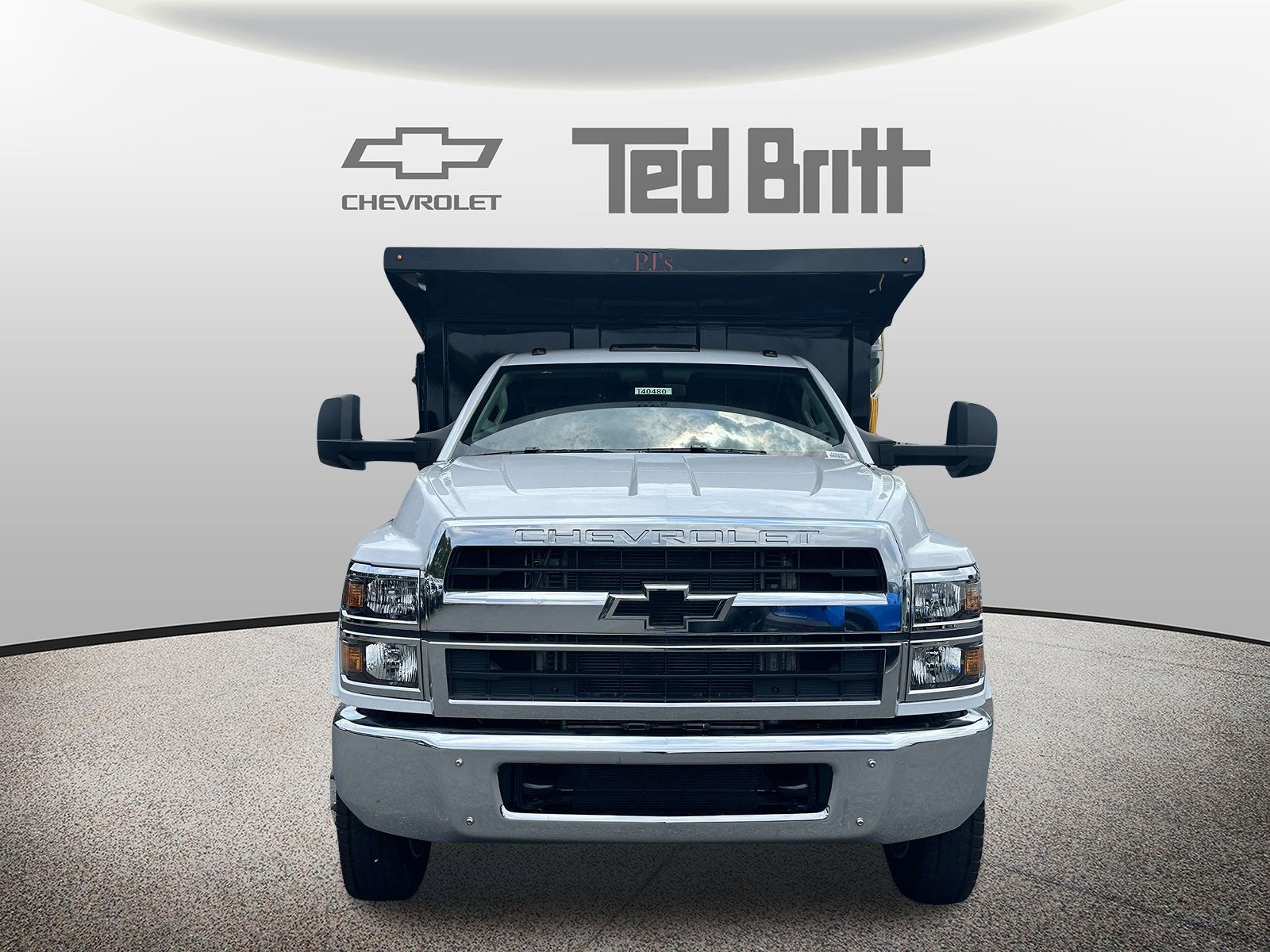 2024 Chevrolet Silverado 5500 HD Work Truck